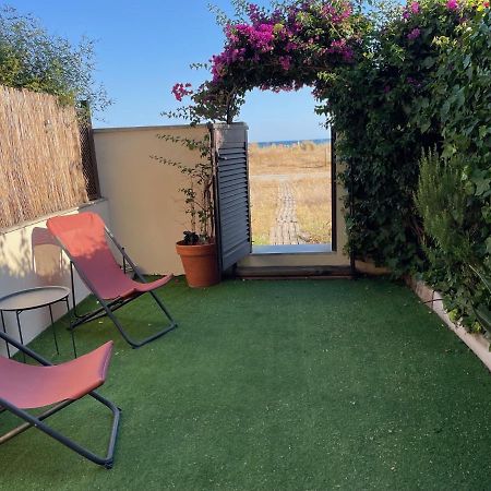 Beach Flat With Garden 카스테데펠스 외부 사진