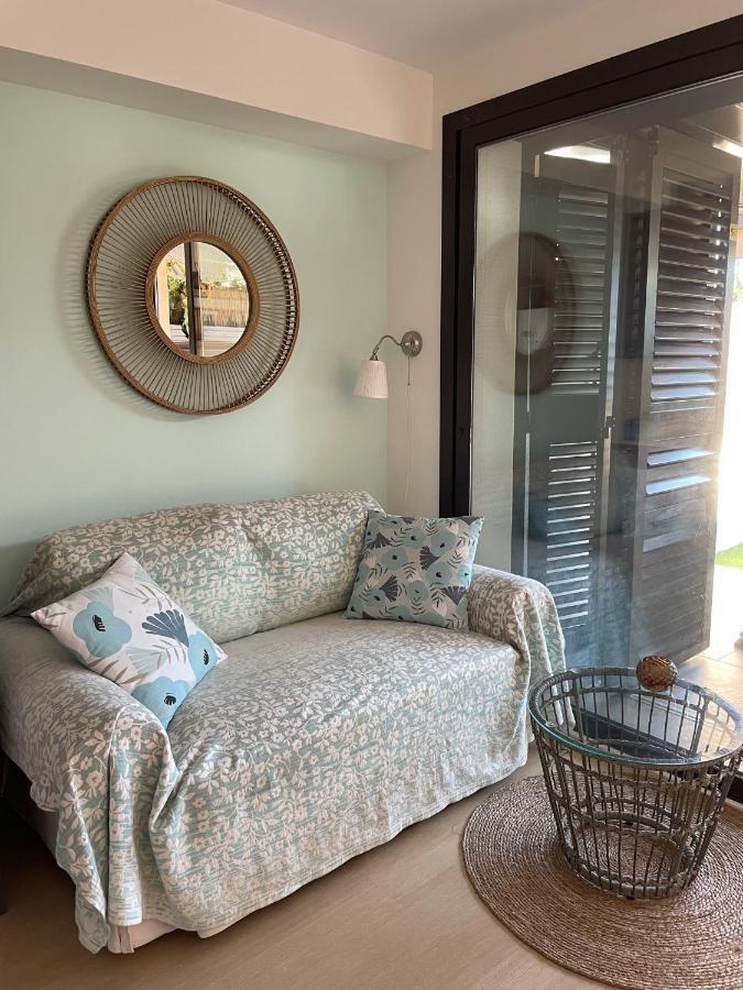 Beach Flat With Garden 카스테데펠스 외부 사진